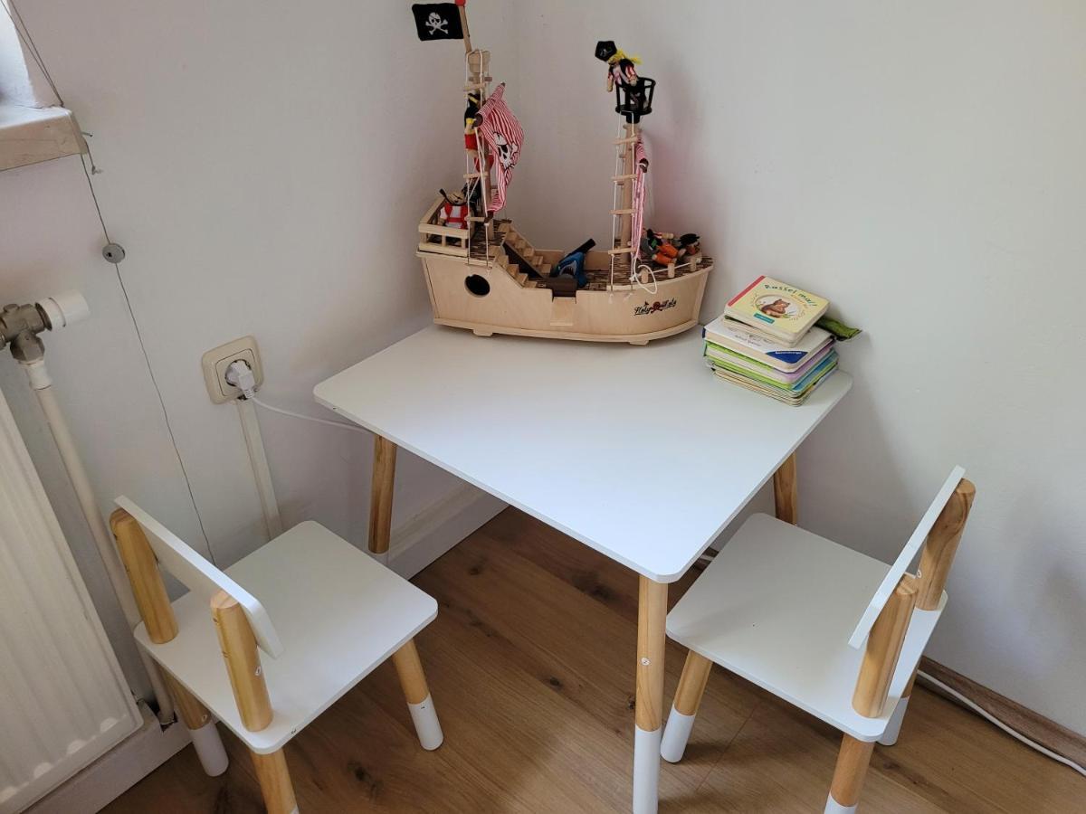Family Apartment Linz Wohnen Mit Garten Am Fusse Des Poestlingbergs Top Lage Villenviertel エクステリア 写真